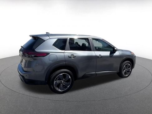 Used 2025 Nissan Rogue SV FWD image 15