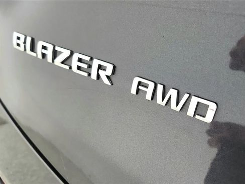 Used 2022 Chevrolet Blazer LT AWD/4WD image 17