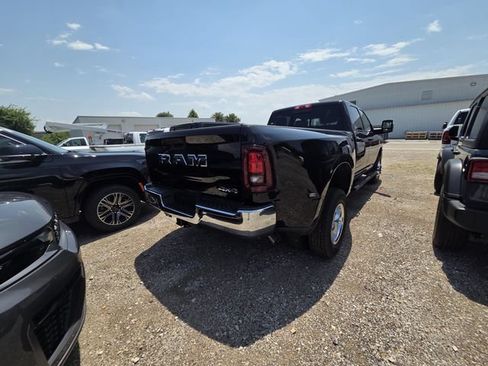 New 2026 RAM 3500 Tradesman AWD/4WD image 7