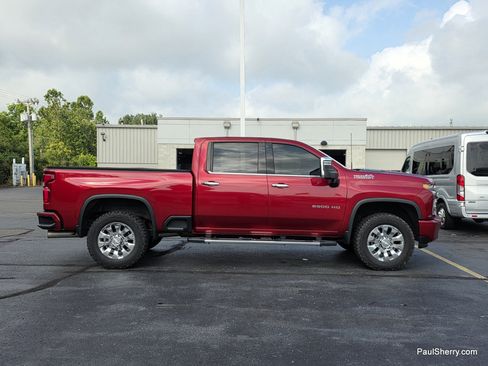 Used 2022 Chevrolet Silverado 2500 High Country w/ Z71 Off-Road Package AWD/4WD image 3