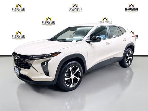 New 2026 Chevrolet Trax RS w/ Driver Confidence Package image 1