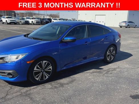 Used 2017 Honda Civic EX-T image 4