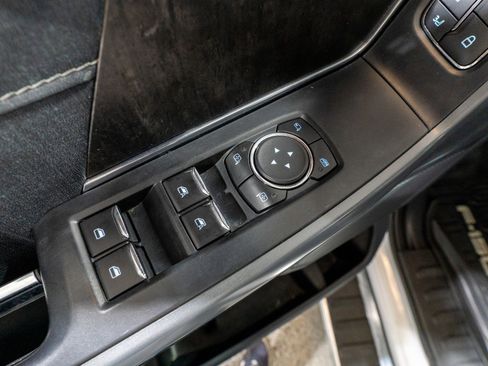 Used 2022 Ford F150 Lariat w/ FX4 Off-Road Package image 17