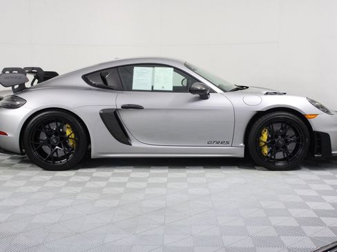 Certified 2025 Porsche 718 Cayman GT4 RS RWD image 8
