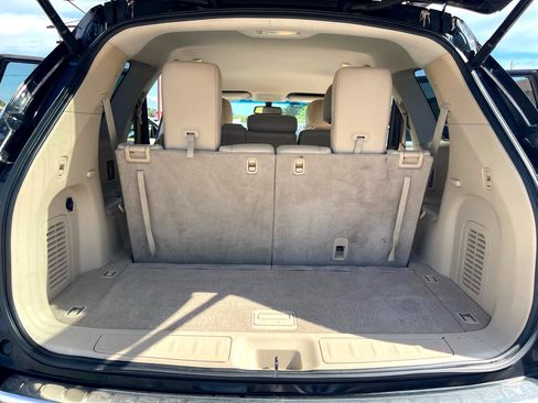 Used 2014 Nissan Pathfinder SL w/ SL Tech Package image 18