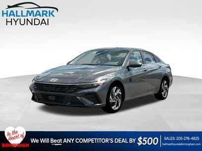 New 2025 Hyundai Elantra SEL
