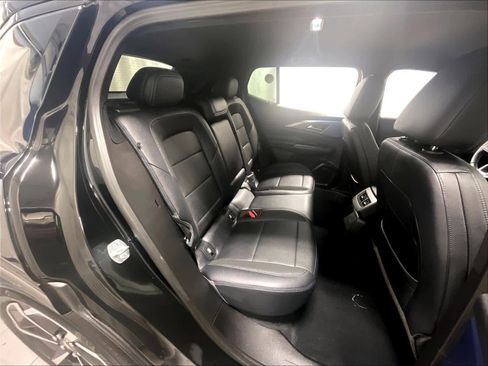 Used 2025 Chevrolet Equinox EV LT w/ Convenience Package image 16