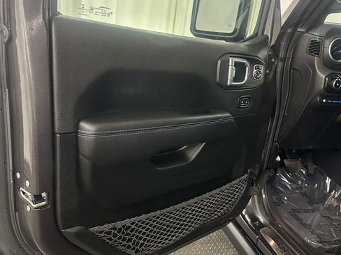 Used 2022 Jeep Wrangler Unlimited Rubicon 4xe w/ Steel Bumper Group image 8