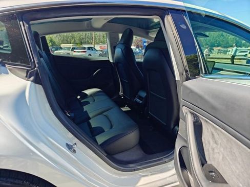 Used 2019 Tesla Model 3 Mid Range image 21