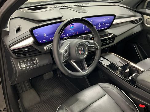 Used 2025 Buick Enclave Avenir AWD/4WD image 14