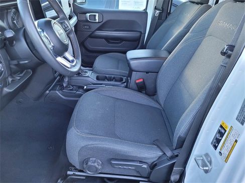 Used 2024 Jeep Wrangler Unlimited Sahara image 16