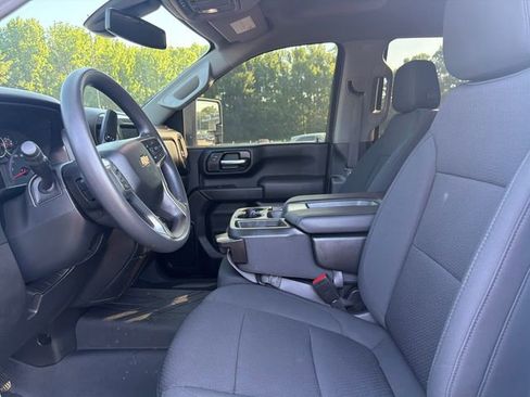 Used 2021 Chevrolet Silverado 2500 Custom w/ Custom Value Package AWD/4WD image 10