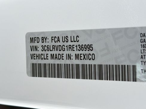 Used 2024 RAM ProMaster 2500 w/ Convenience Group FWD image 24