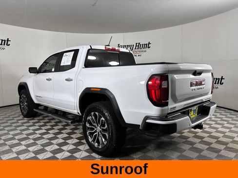 Used 2026 GMC Canyon Denali AWD/4WD image 9
