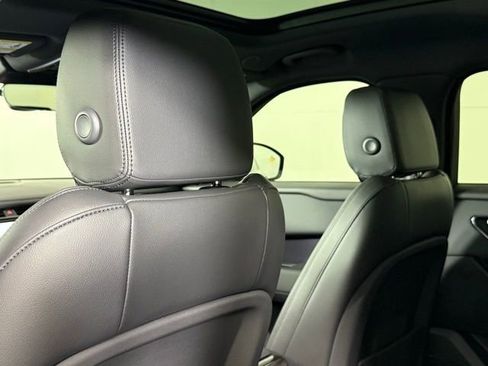 New 2026 Land Rover Range Rover Velar Dynamic SE image 22