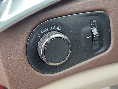 Used 2016 Cadillac SRX Luxury w/ Driver Awareness Package image 10