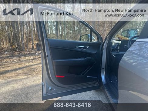 Used 2023 Kia Sportage LX AWD/4WD image 11