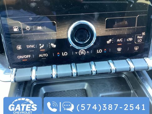 Used 2025 GMC Acadia Elevation image 26