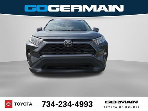 Used 2020 Toyota RAV4 XLE Premium FWD image 2