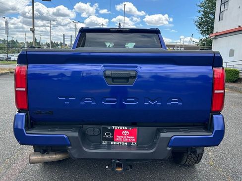 Certified 2024 Toyota Tacoma TRD Off-Road AWD/4WD image 6