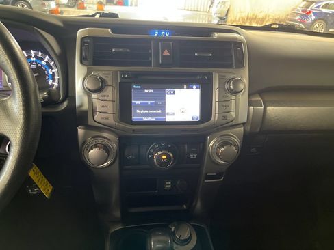 Certified 2019 Toyota 4Runner SR5 Premium AWD/4WD image 18