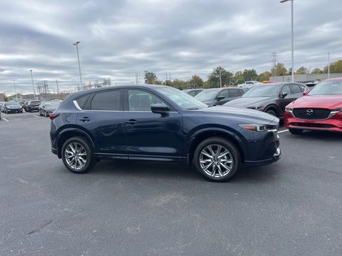 New 2025 MAZDA CX-5 AWD 2.5 S w/ Premium Plus Pkg image 3