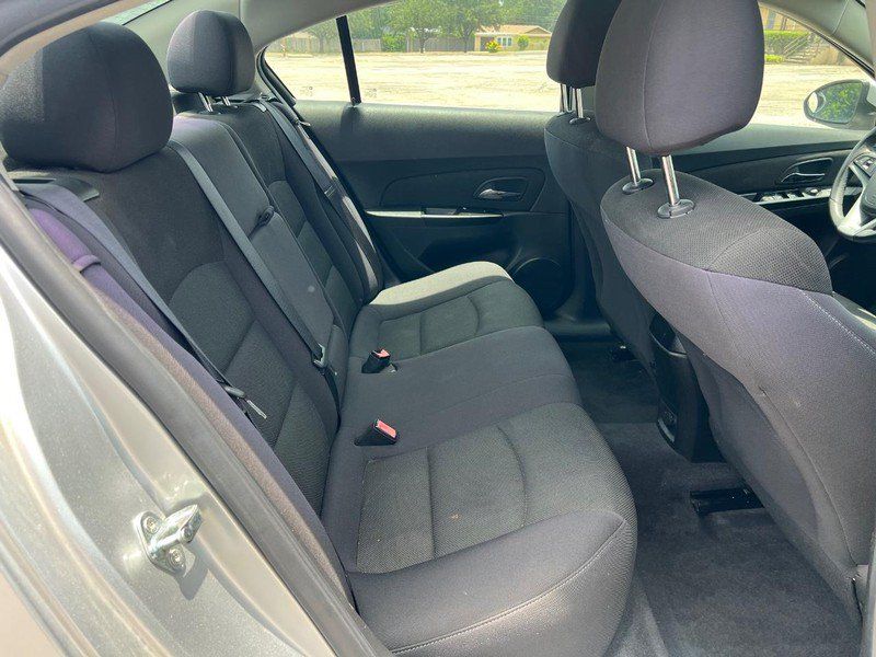 Used 2012 Chevrolet Cruze LT w/ RS Package FWD image 11