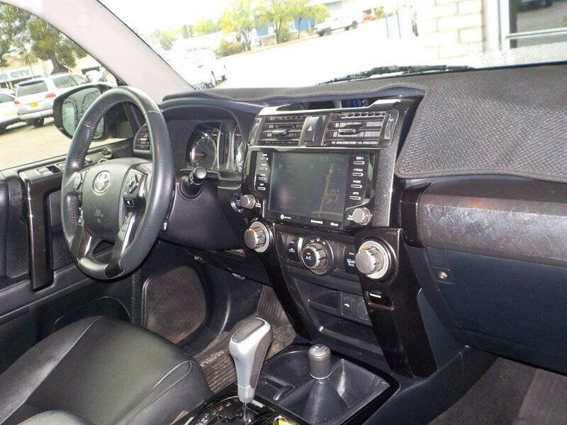 Used 2020 Toyota 4Runner TRD Off-Road Premium w/ Moonroof Package AWD/4WD image 3