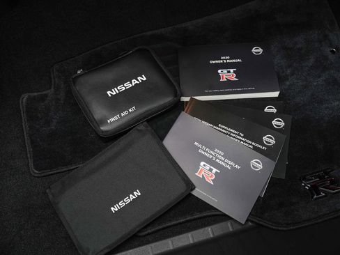 Used 2020 Nissan GT-R Premium AWD/4WD image 52