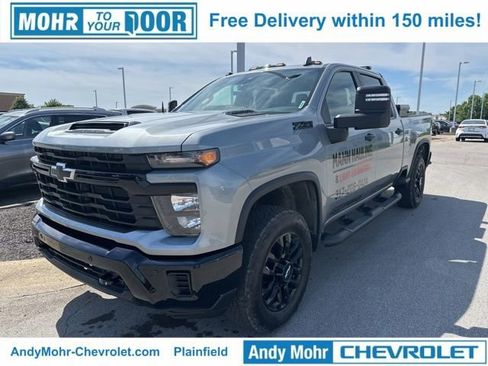 Used 2025 Chevrolet Silverado 2500 Custom w/ Custom Value Package AWD/4WD image 1