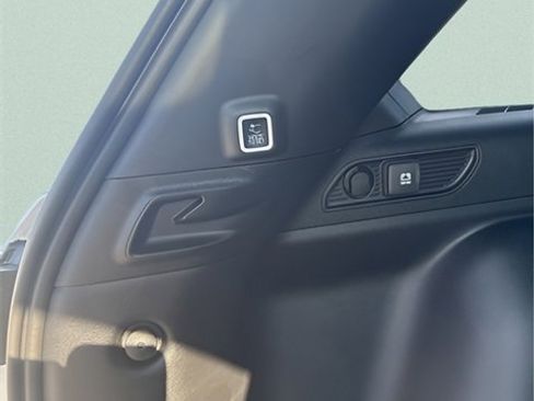 New 2025 Jeep Grand Cherokee Altitude image 35