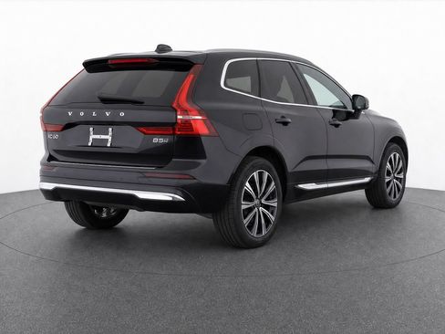 Used 2023 Volvo XC60 B5 Ultimate w/ Protection Package Premier AWD/4WD image 6