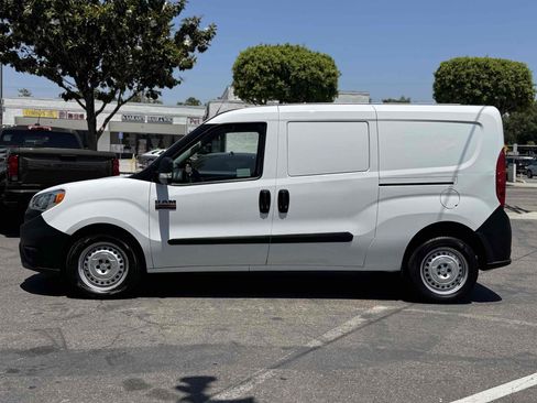 Used 2018 RAM ProMaster City Tradesman FWD image 3