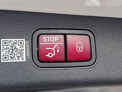 Used 2024 Mercedes-Benz E 450 4MATIC All-Terrain Wagon image 29