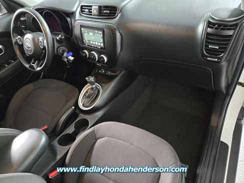 Used 2017 Kia Soul FWD image 21