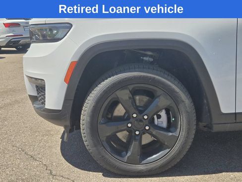 New 2025 Jeep Grand Cherokee L Limited w/ Black Appearance Package AWD/4WD image 6