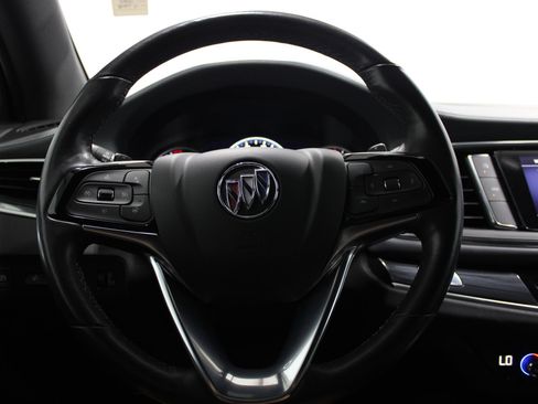 Used 2024 Buick Enclave Premium AWD/4WD image 33