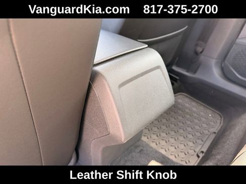 Used 2023 Volkswagen Jetta SE image 24