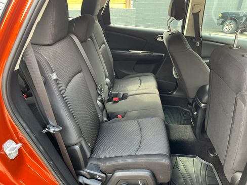 Used 2014 Dodge Journey American Value Package w/ Flexible Seating Group FWD image 10