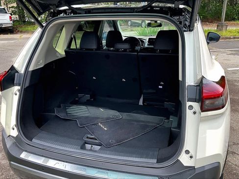 Used 2023 Nissan Rogue SL FWD image 63