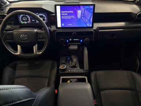 Certified 2025 Toyota 4Runner TRD Off-Road Premium AWD/4WD image 10