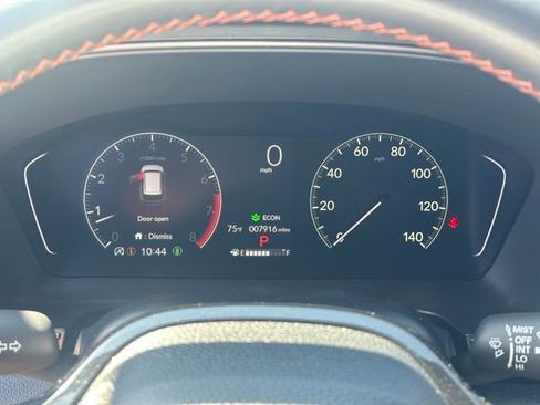 Used 2025 Honda Pilot TrailSport image 7