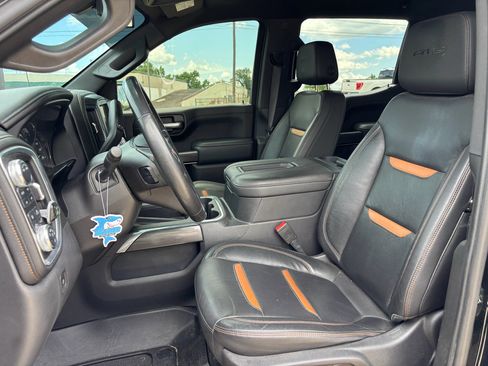 Used 2021 GMC Sierra 1500 AT4 w/ AT4 Preferred Package AWD/4WD image 12