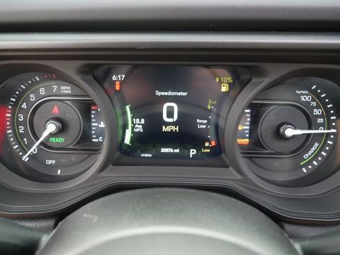 Used 2024 Jeep Wrangler Unlimited Sahara w/ Safety Group AWD/4WD image 27