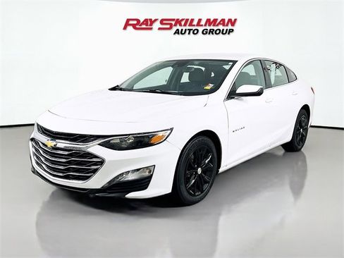 Used 2024 Chevrolet Malibu LT image 3