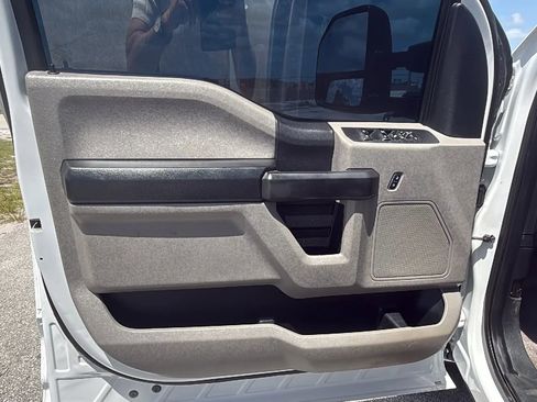 Used 2019 Ford F350 XL w/ Power Equipment Group image 11