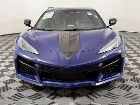 Used 2025 Chevrolet Corvette Z06 RWD image 9