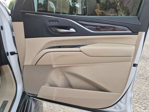 Certified 2023 Cadillac Escalade Premium Luxury w/ Performance Package AWD/4WD image 44