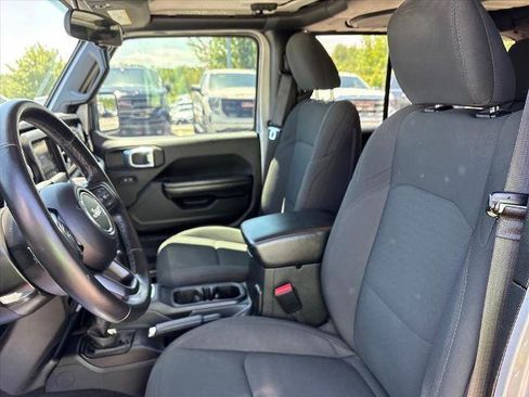 Used 2021 Jeep Wrangler Unlimited Sport AWD/4WD image 18