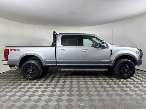 Certified 2022 Ford F250 Lariat w/ Lariat Value Package AWD/4WD image 2
